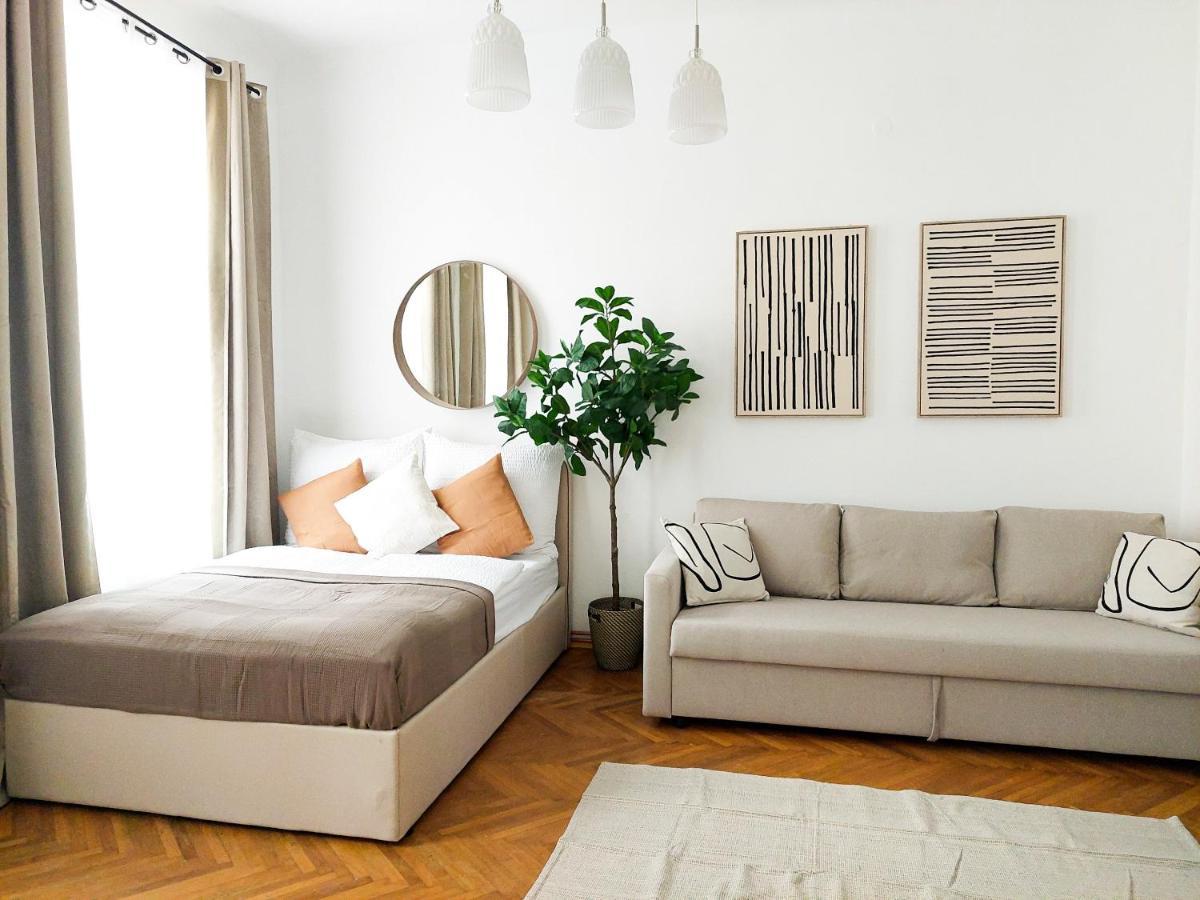 Hidden Garden - Spacious Modern - 1 Min To City Shuttle Appartement Vienne