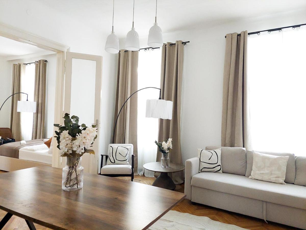 Hidden Garden - Spacious Modern - 1 Min To City Shuttle Vienne
